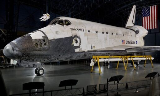 Space Shuttle Discovery Set For Houston Move In Senate Budget Plan