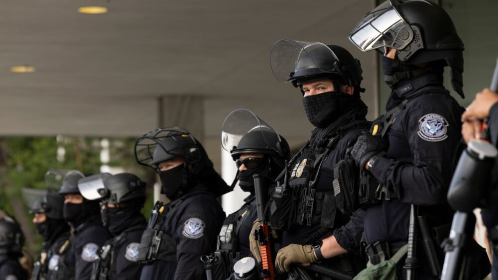 Massive Response: 100K Apply For Trump’s ICE Expansion
