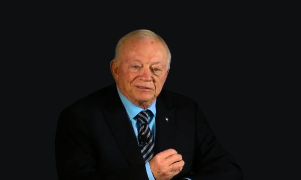 Jerry Jones Discusses Parsons Extension, Urges Cowboys Fans To Remain Calm Following Trade Request