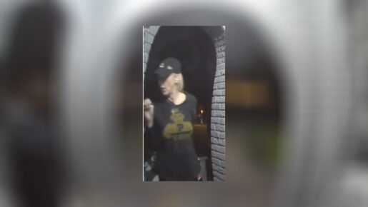Dallas Residents Call For Action After Alleged Porch Pirates Steals Mail