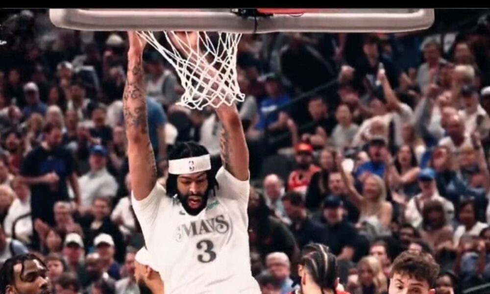 Mavericks’ Anthony Davis Faces Uncertain Start To Season After Eye Surgery Recovery
