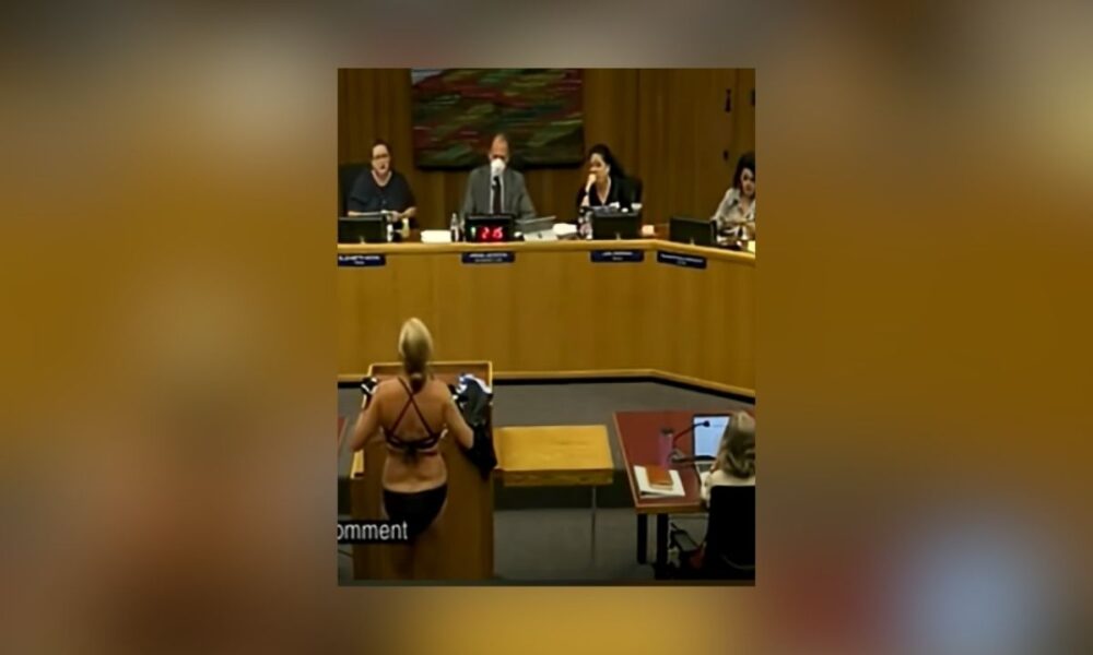 Clothes Off, Point On: California Mom Strips To Fight “Trans” Locker Room Rules