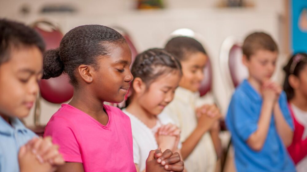 Texas Schools Urged To Start Classroom Prayer After New Law Passes