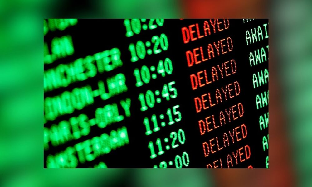 U.S. Government Shutdown Causes Airport Delays, Threatens Ground Stops