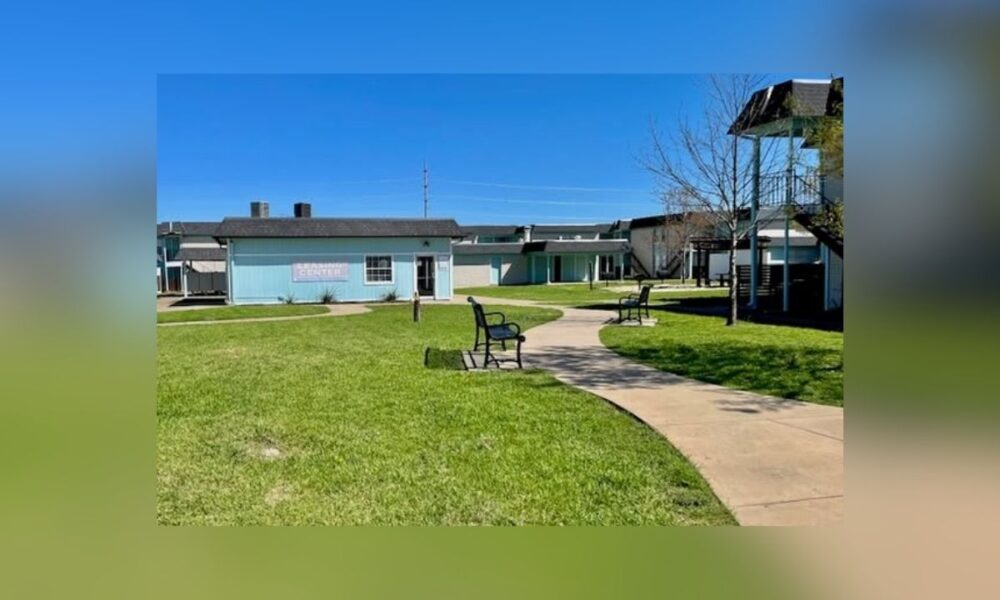 Plano Evana Grove Apartments Evacuated Over Unsafe Living Conditions