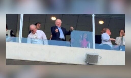 Oops, Jerry! Wrong Finger Salute Costs Cowboys Owner $250K