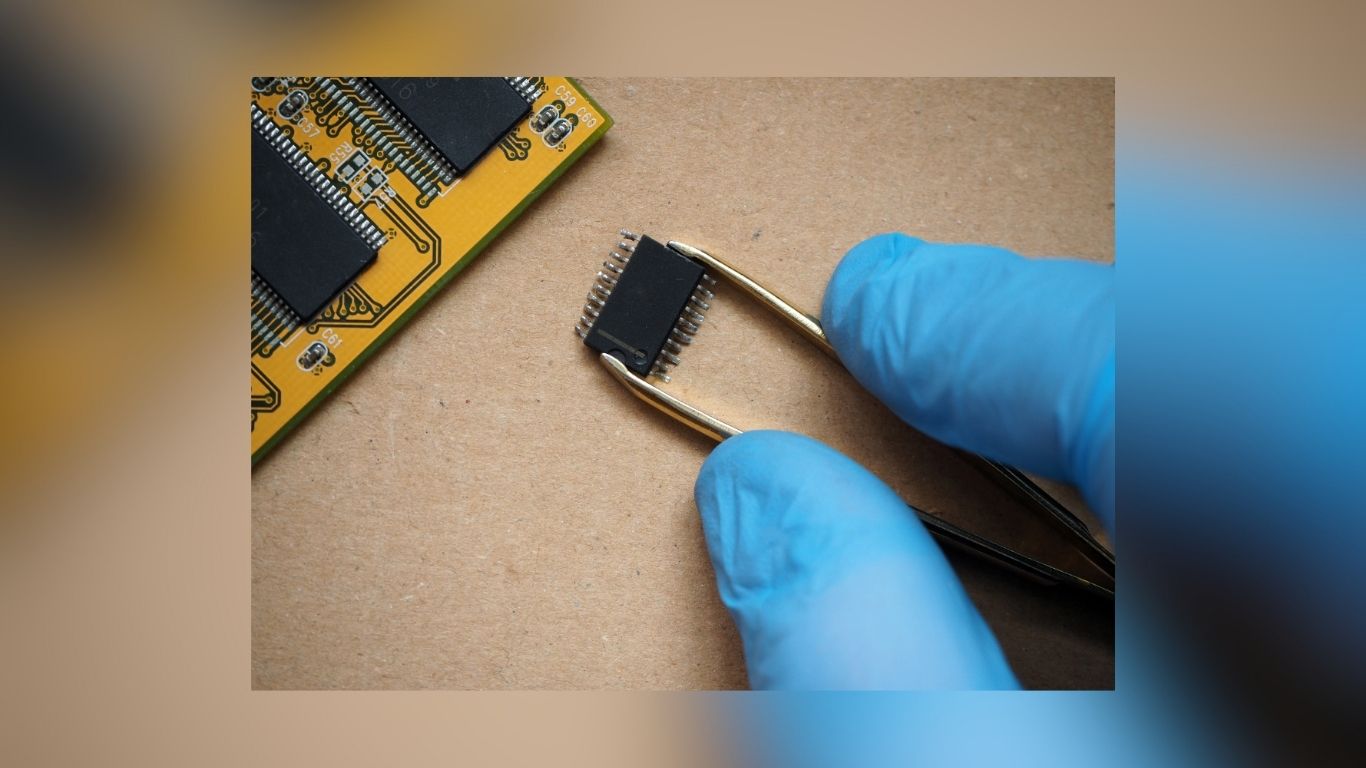 Gov. Abbott Awards $3.5M Grant To TSTC For Semiconductor Workforce Training