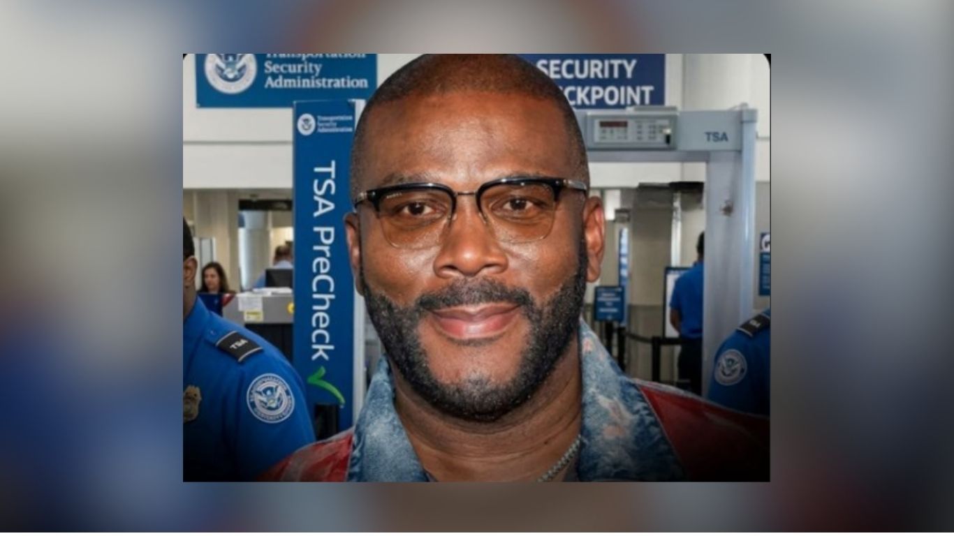 TSA Workers Ordered To Return Tyler Perry $1,000 Gift Cards