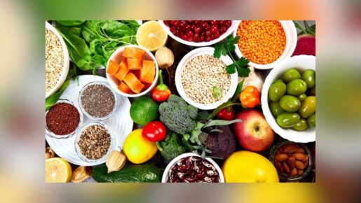 Ditch Strict Diets: Expert Says Balance Protein, Veggies & Carbs – Ice Cream Still Allowed