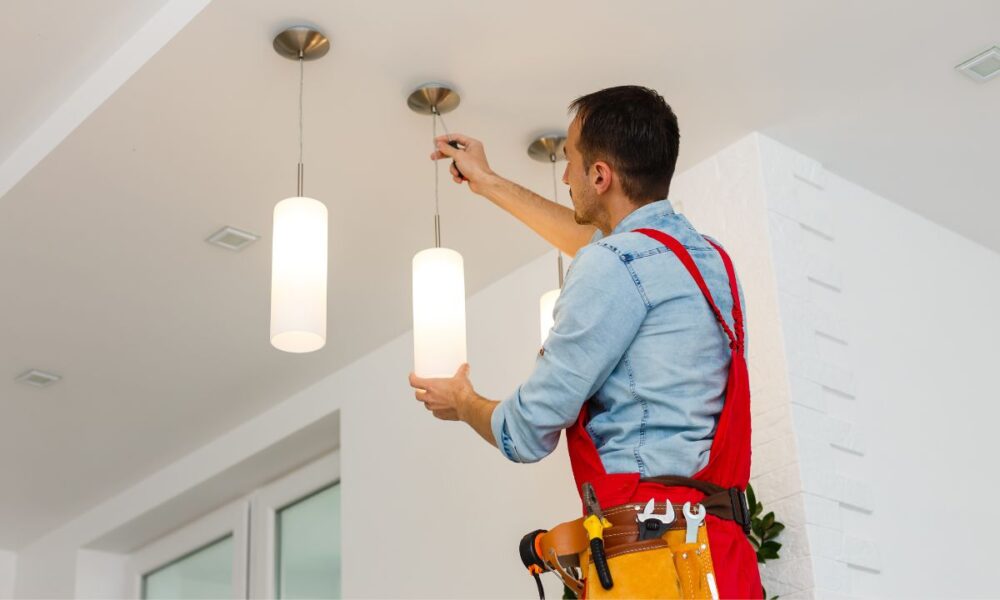 Will Illegal Aliens Lose Texas Barbershop, HVAC & Electrician Licenses? TCLR Vote Today