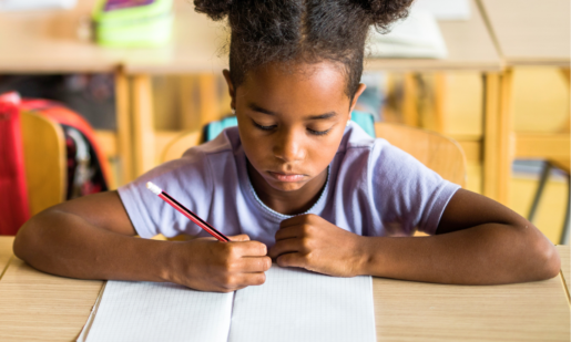 Screen Time Limits Sweep U.S. Schools: Elementary Students See Less Device Use