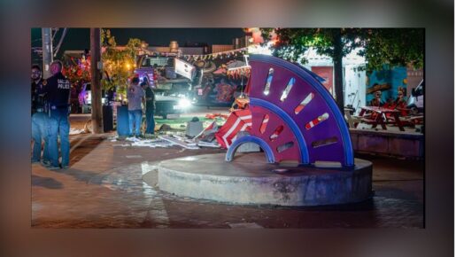 4 Injured As Truck Rams Outdoor Diners At Bishop Arts District Taco Stand