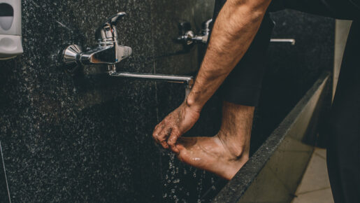 DFW Airport’s $300K Islamic Foot-Washing Plan Draws ‘Not The Right Country For You’ Rebuke