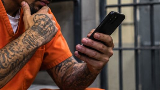 FCC Moves To Let Texas Prisons Jam Illegal Cellphones