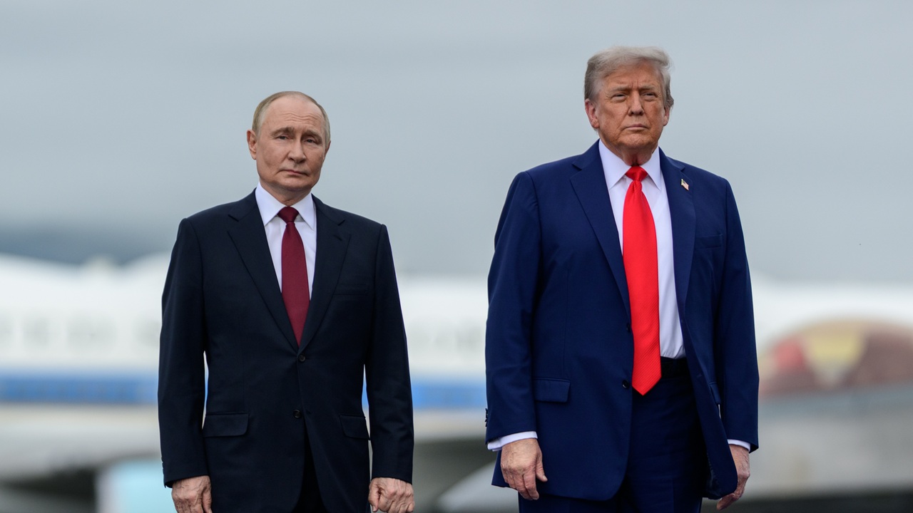 Trump Puts 500% Russia Tariff On Ice. What Is Behind The Move?